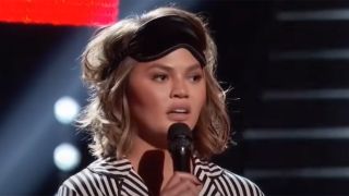 Chrissy Teigen's funny appearance on The Voice.